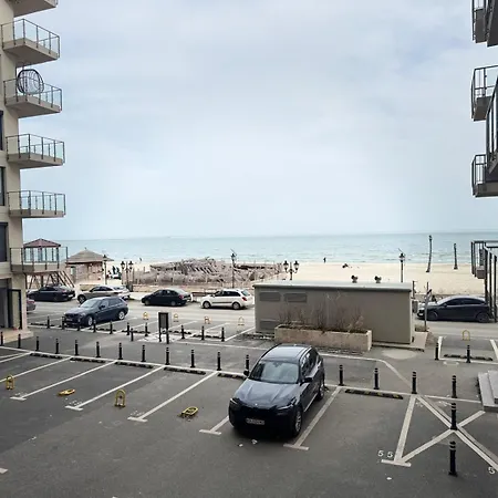 Zen And By Mamaia Nord Apartment