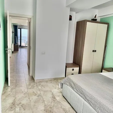 Zen And By Mamaia Nord Apartment *