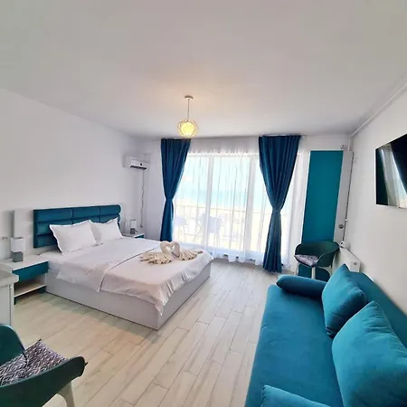 Zen And By Mamaia Nord Apartment