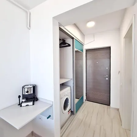 Zen And By Mamaia Nord Apartment *
